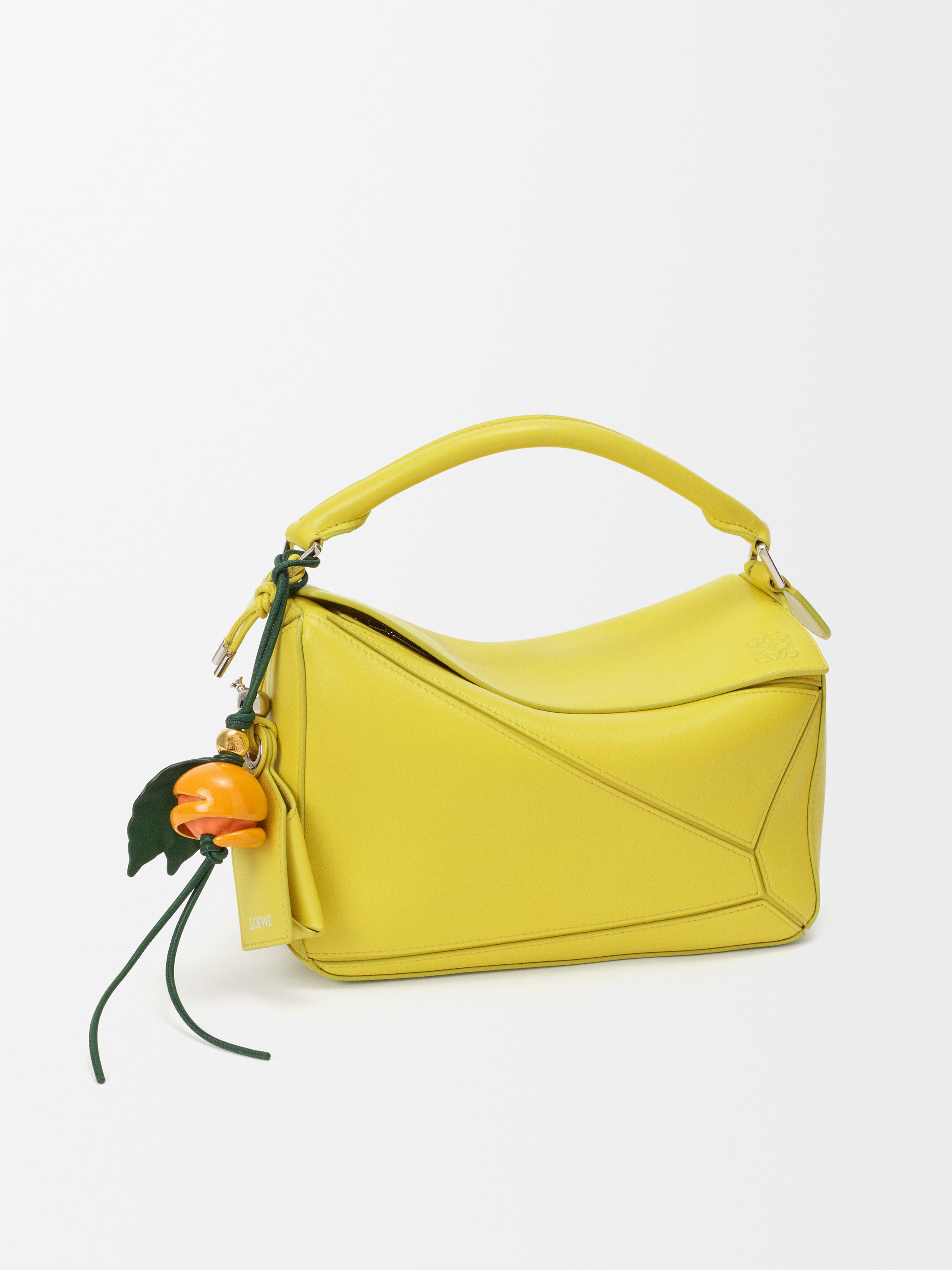 Page 6 - レディース 高級キーリング & バッグチャーム - LOEWE